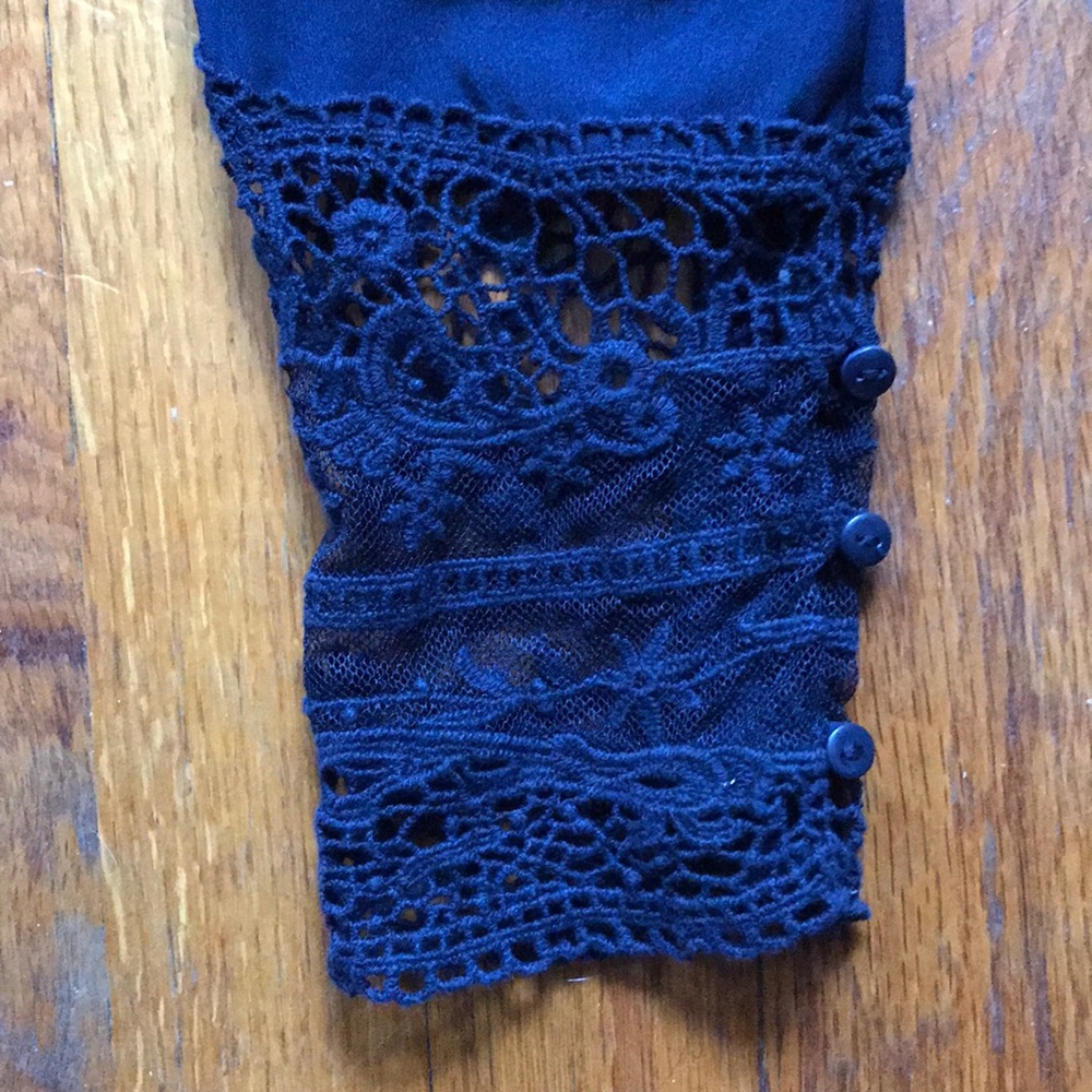 Blouse - Picture 3 of 5